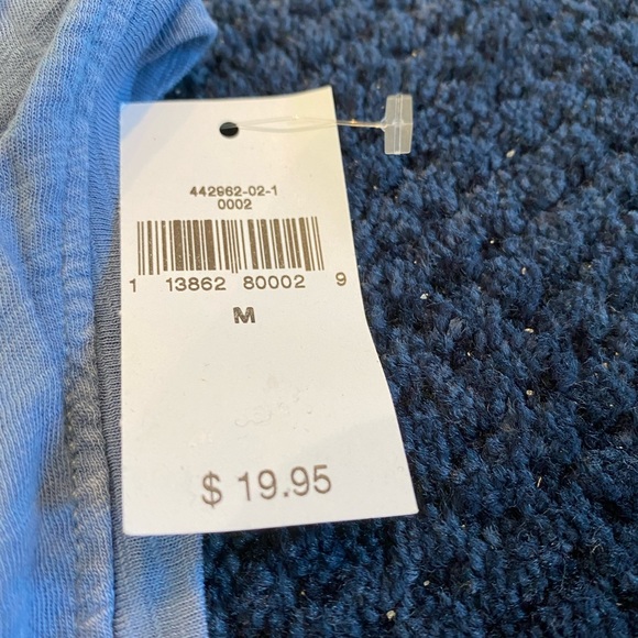 NWT GAP tank - Picture 5 of 5